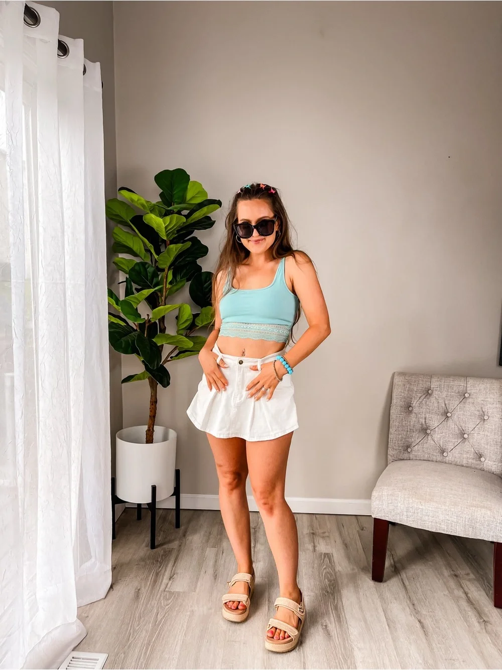Sleeveless Lace-Hem Crop Tank Top in Seafoam